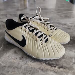 Nike Size 5.5Y Tiempo Legend 10 Pro tf Turf Shoes